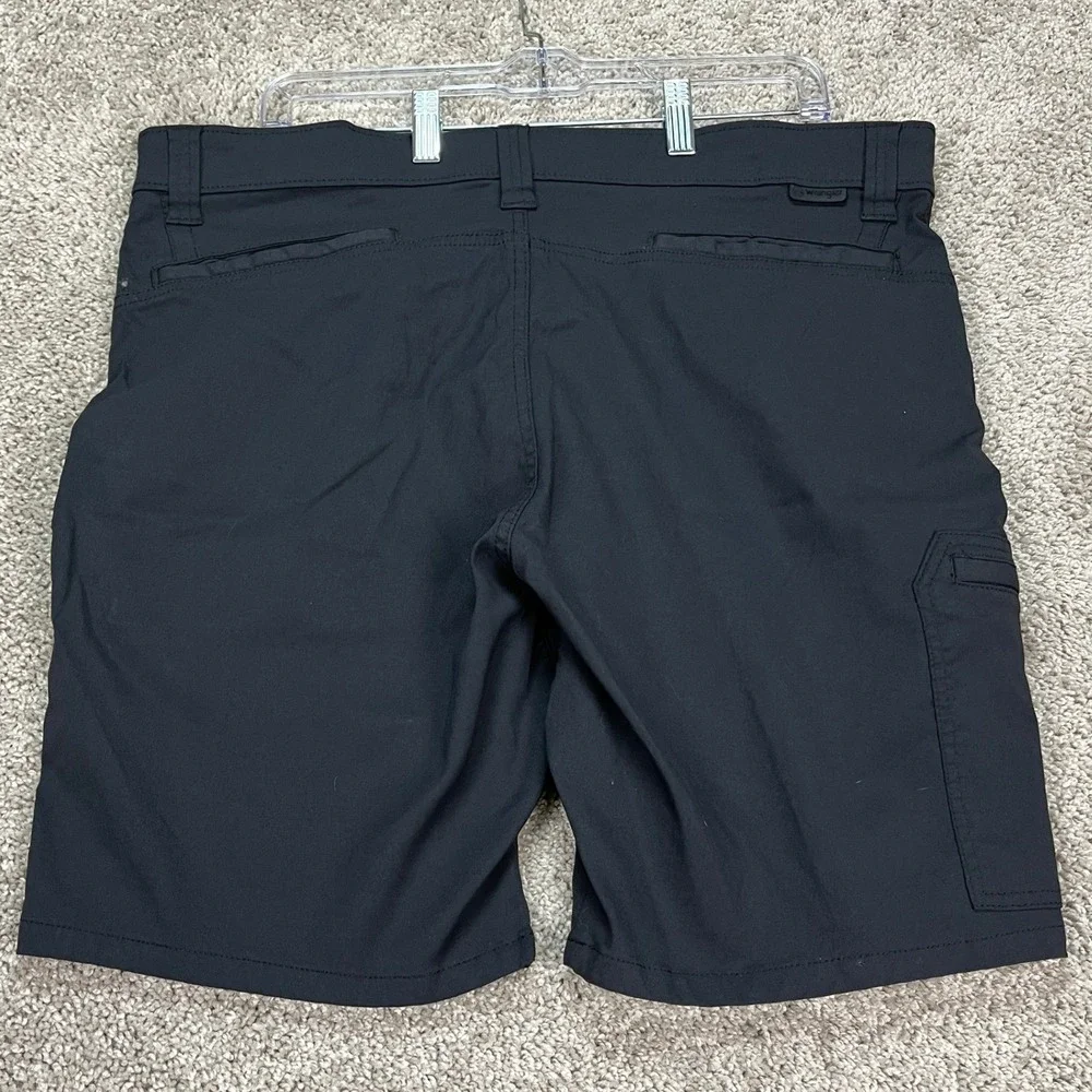 Wrangler All Terrain Gear Shorts Men 38 9 Black Cargo Flat Front Performance ATG - Picture 2 of 9